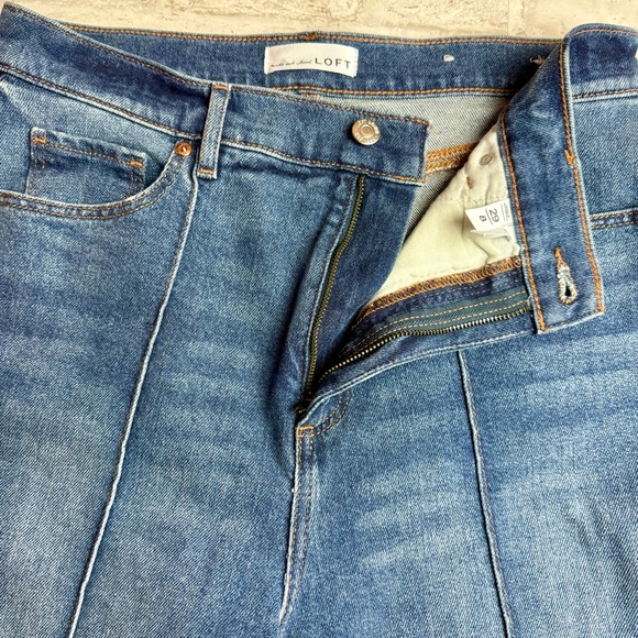 Ann Taylor Loft The Slim Blue Jeans Front Seams Down Legs EUC 8 - Picture 3 of 10